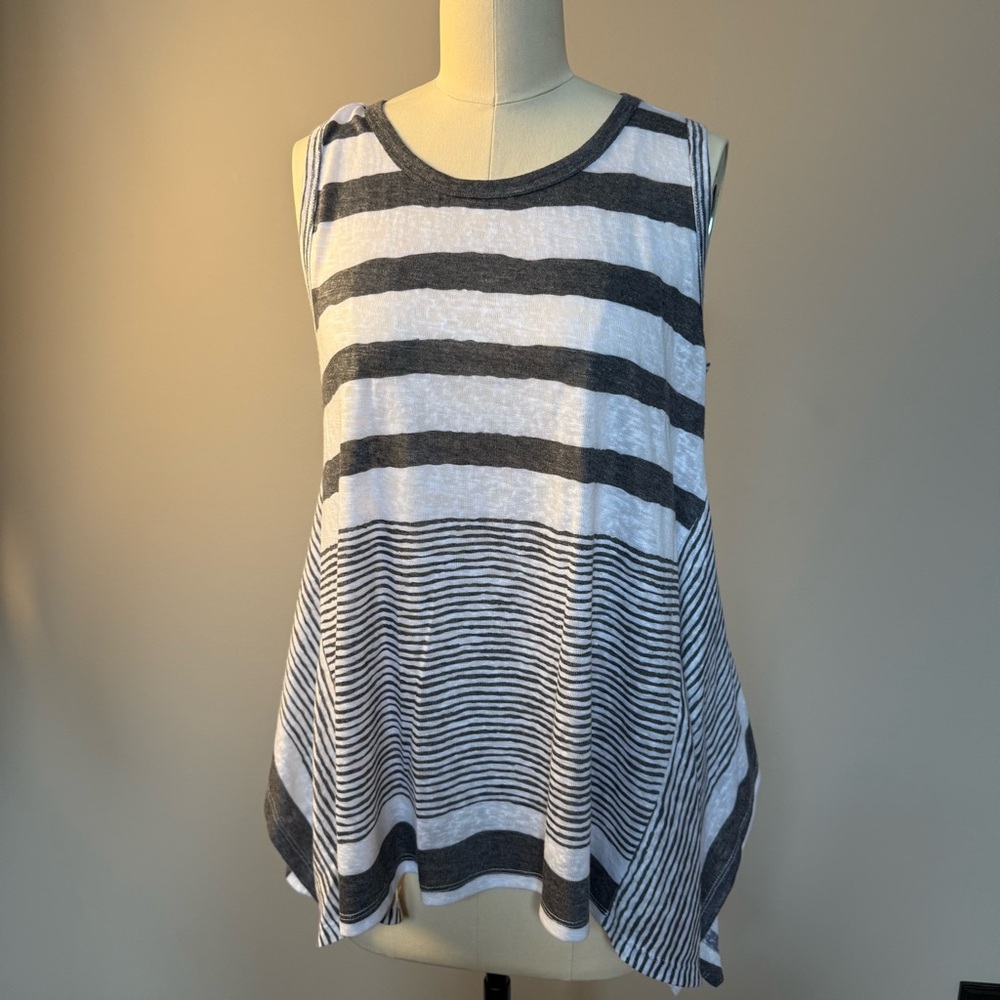 For Cynthia Gray/Tan & White Striped Tank Tops, Medium, New, Set of 2 - Picture 2 of 16